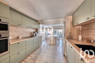  Maison � vendre 8 pi�ces 237 m�