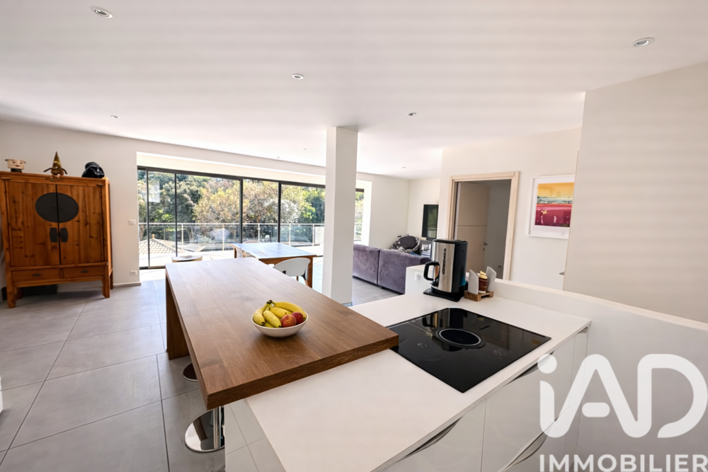 � vendre  Maison Carqueiranne (83320)