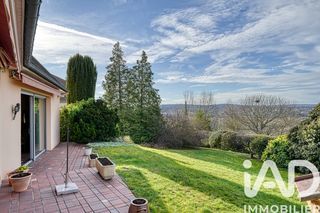  Maison � vendre 9 pi�ces 220 m�