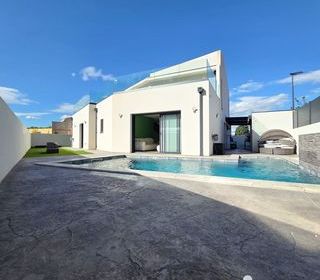  Villa � vendre 7 pi�ces 228 m�