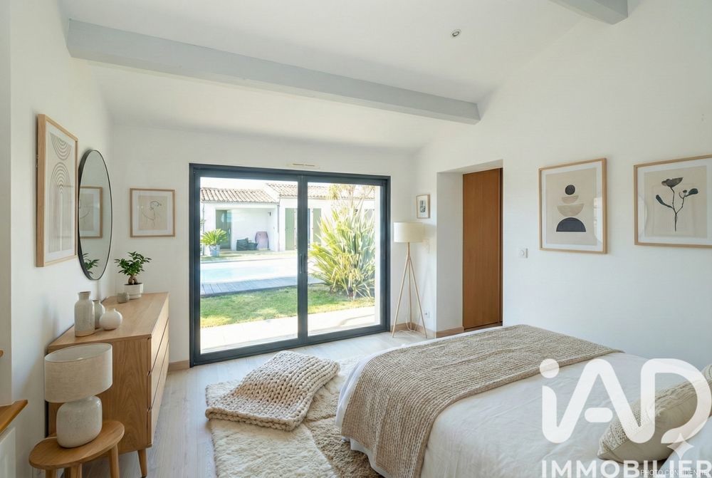 � vendre  Maison Sainte-Marie-de-R� (17740)