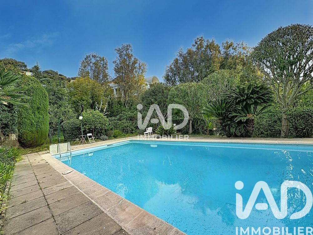 � vendre  Appartement Roquebrune-Cap-Martin (06190)