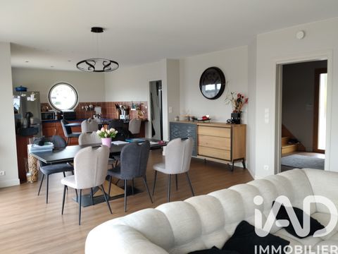   Vente Maison de village 6 pi�ces Maison - 6 pi�ce(s) - 155 m�