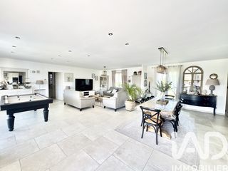  Maison � vendre 8 pi�ces 241 m�