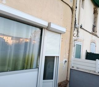  Immeuble � vendre 145 m�