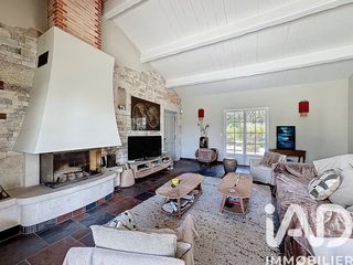  Maison � vendre 8 pi�ces 219 m�