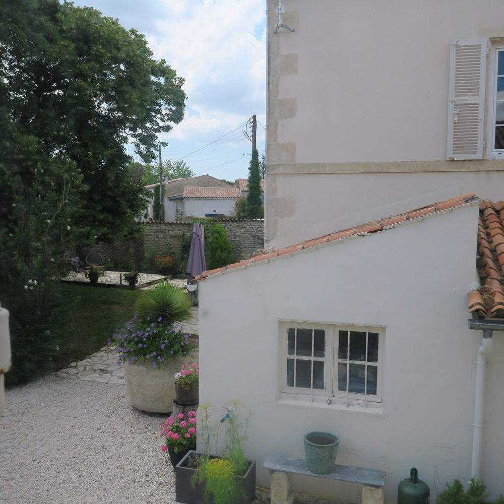 � vendre  Villa Saint-Sauveur-d'Aunis (17540)