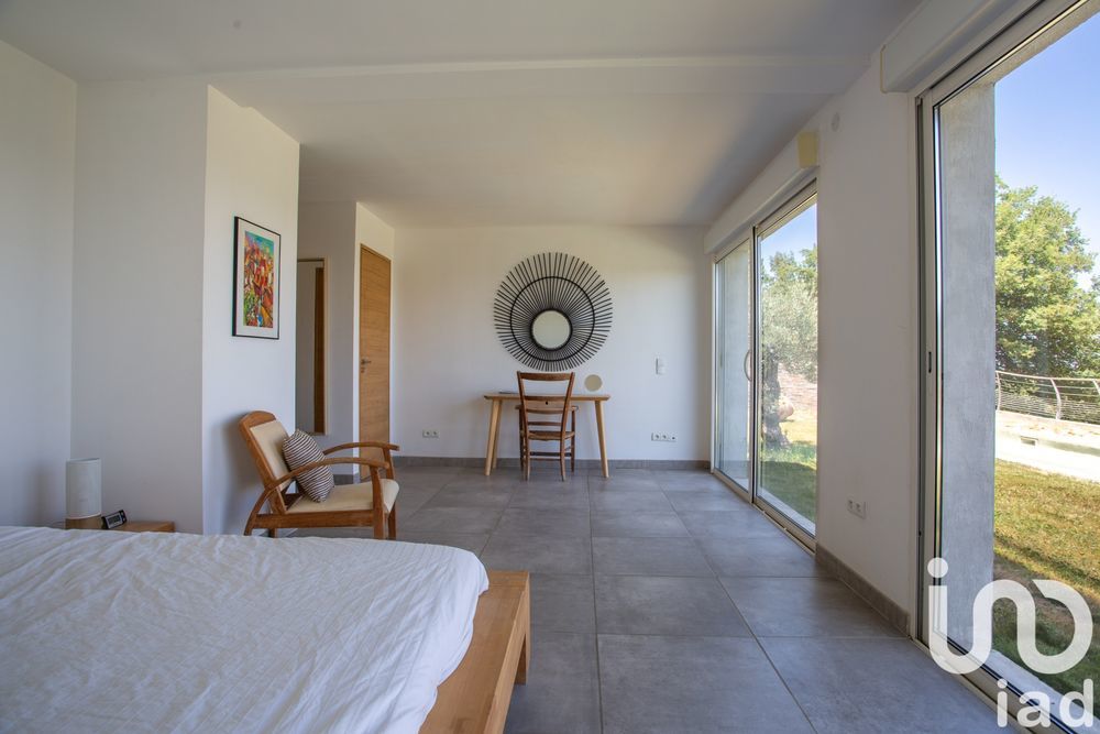 � vendre  Villa Rochefort-du-Gard (30650)