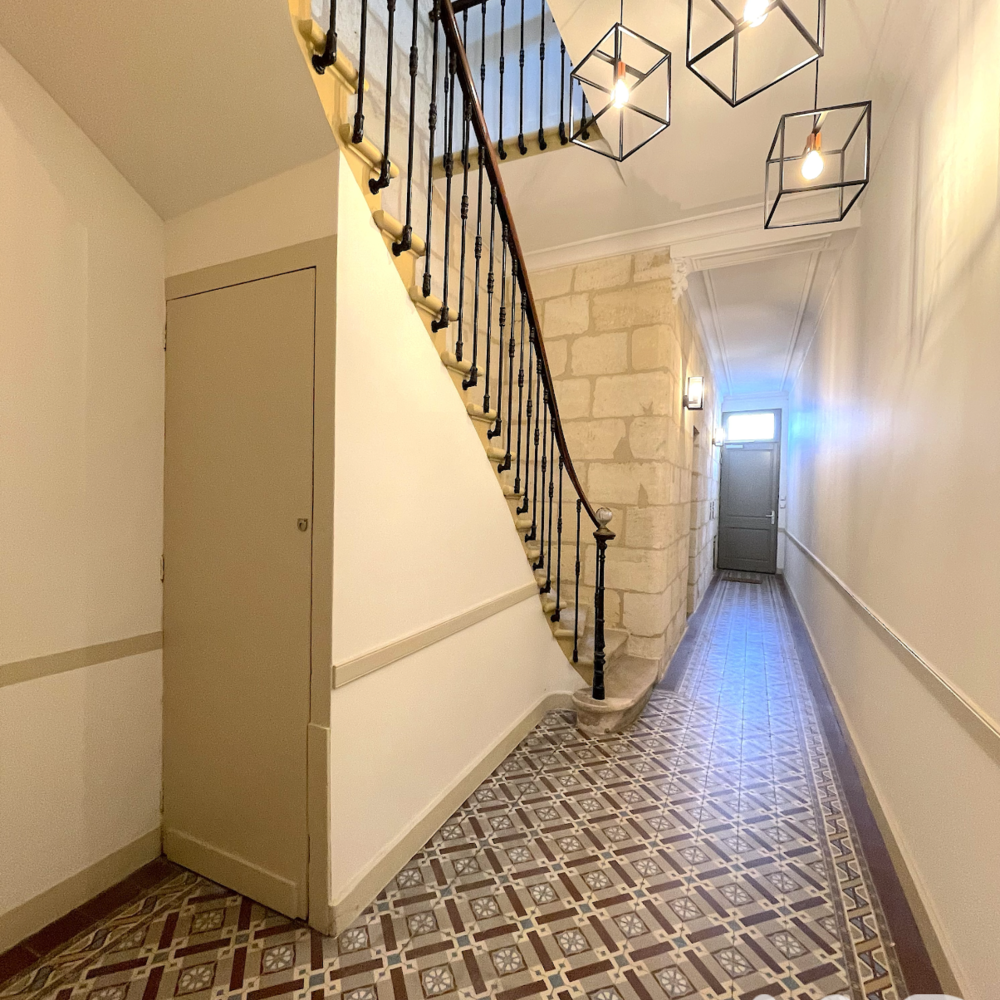 � vendre  Appartement Bordeaux (33800)