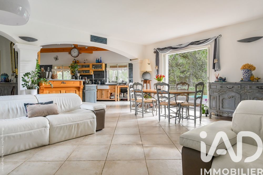 � vendre  Maison Saint-Zacharie (83640)