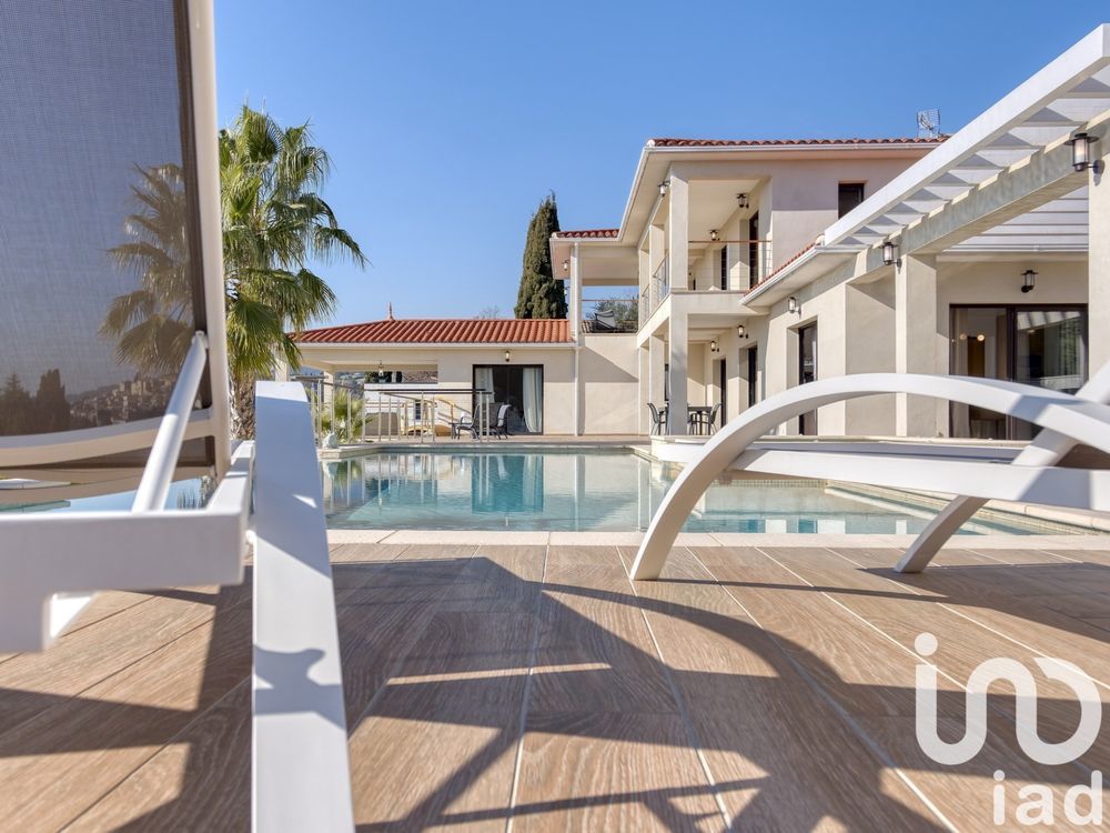 � vendre  Villa Ch�teauneuf-Grasse (06740)