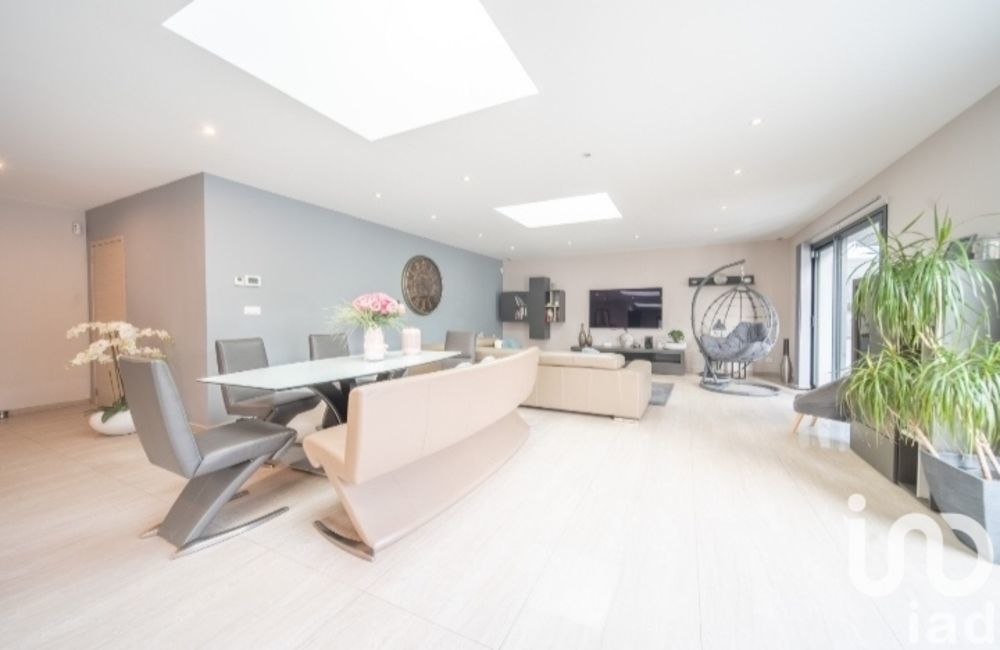 � vendre  Villa Thionville (57100)