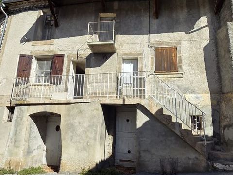   Vente Maison de village 3 pi�ces Maison - 3 pi�ce(s) - 117 m�