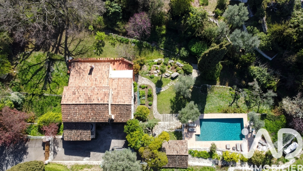 � vendre  Villa Montauroux (83440)