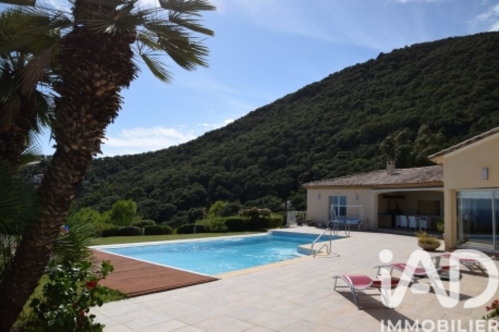 � vendre  Maison Cavalaire-sur-Mer (83240)