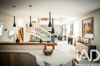  Maison � vendre 6 pi�ces 332 m�