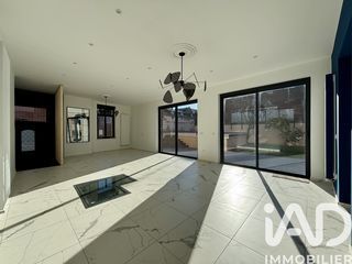  Maison � vendre 7 pi�ces 216 m�