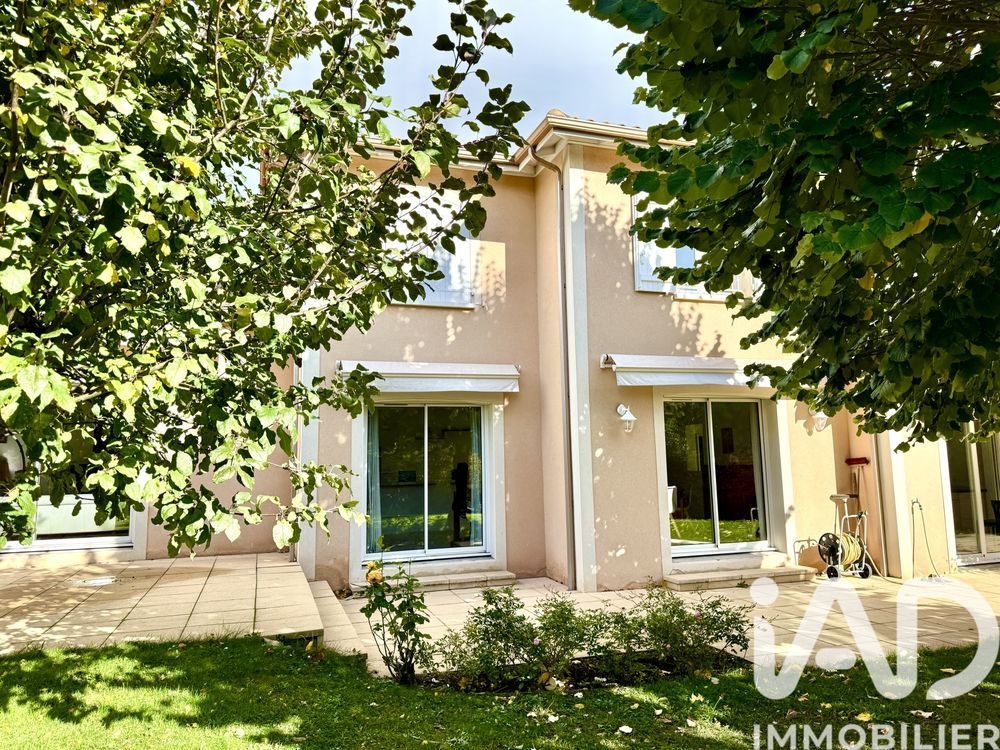 � vendre  Maison Saint-Didier-au-Mont-d'Or (69370)