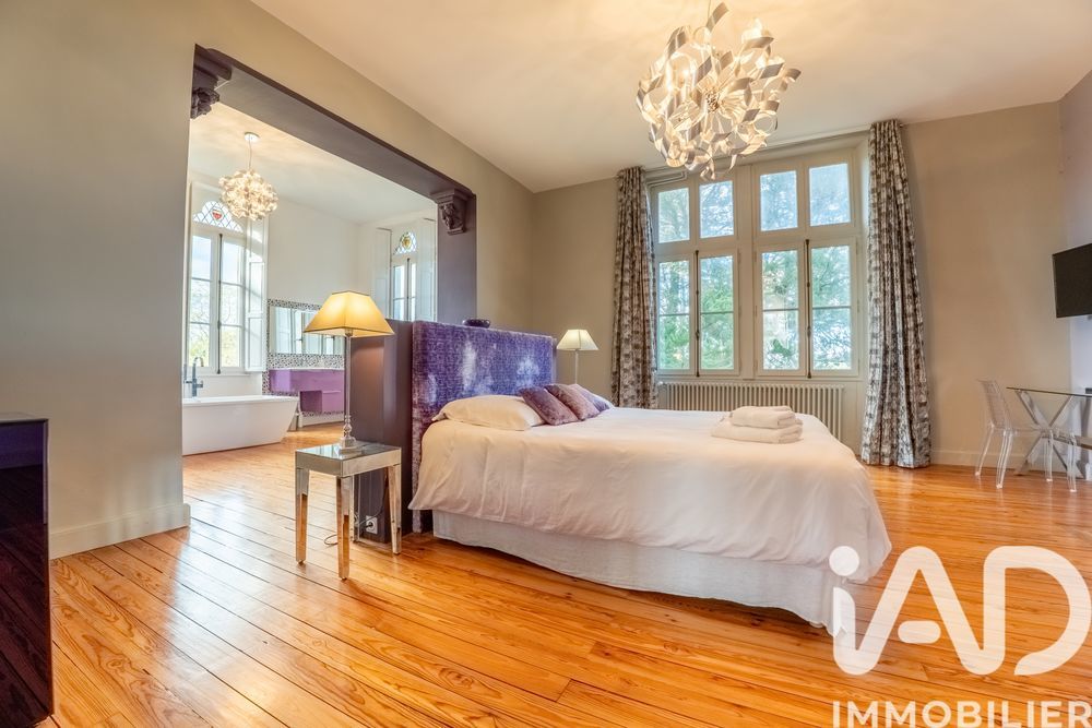 � vendre  Propri�t�/ch�teau Villenave-de-Rions (33550)