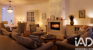  Maison � vendre 9 pi�ces 305 m�