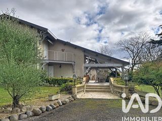  Villa � vendre 5 pi�ces 332 m�