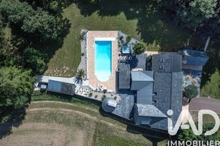  Maison � vendre 8 pi�ces 218 m�