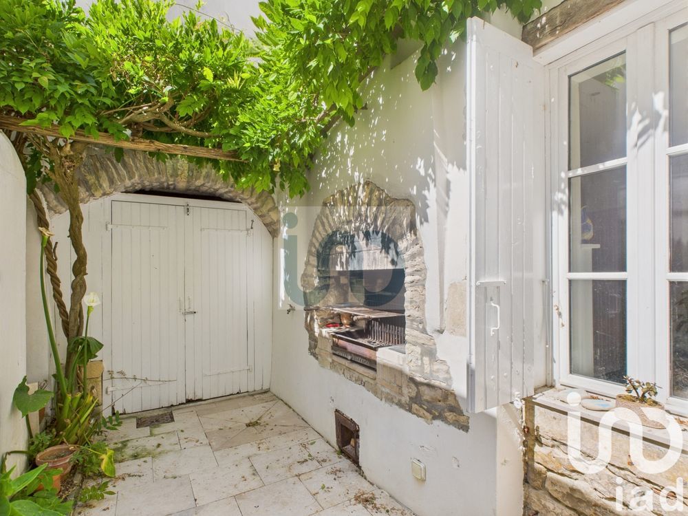 � vendre  Maison Saint-Martin-de-R� (17410)