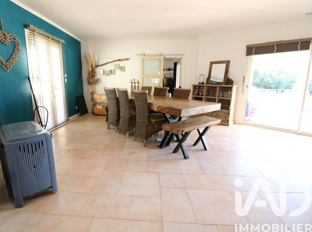 � vendre  Maison N�oules (83136)