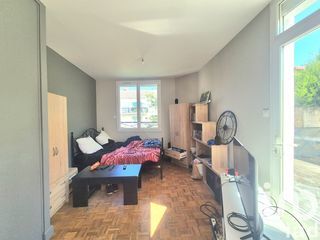  Immeuble � vendre 180 m�