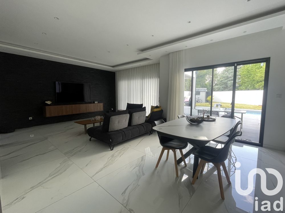 � vendre  Villa Jou�-l�s-Tours (37300)