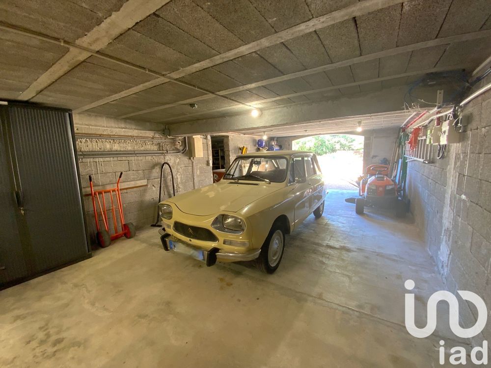 � vendre  Maison Pourri�res (83910)