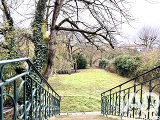  Maison � vendre 9 pi�ces 317 m�