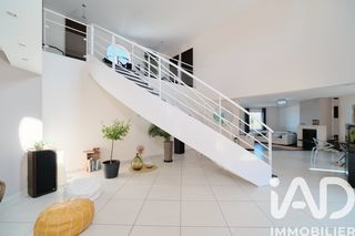  Villa � vendre 7 pi�ces 270 m�