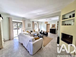  Maison � vendre 6 pi�ces 205 m�