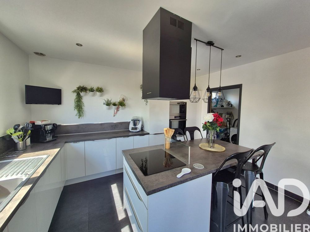 � vendre  Villa Champigny (51370)