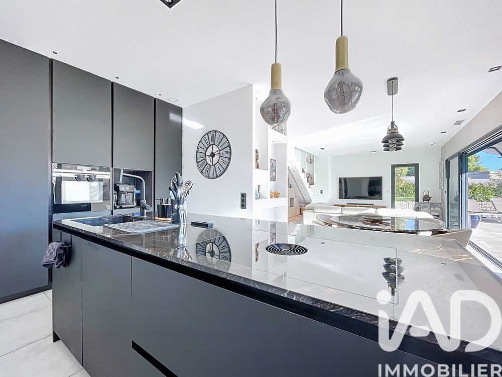 � vendre  Maison Bagnols-en-For�t (83600)