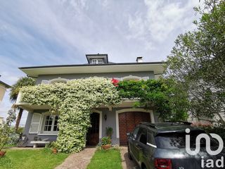  Maison � vendre 7 pi�ces 221 m�