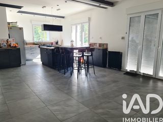  Maison � vendre 9 pi�ces 370 m�