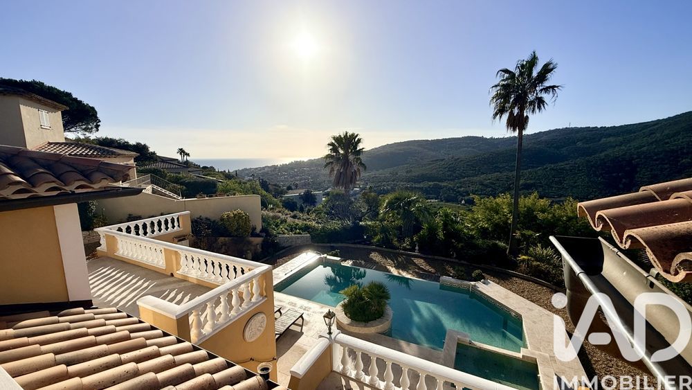 � vendre  Maison Les Issambres (83380)