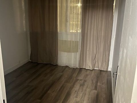   Location Appartement 1 pi�ce Appartement - 1 pi�ce(s) - 11 m�