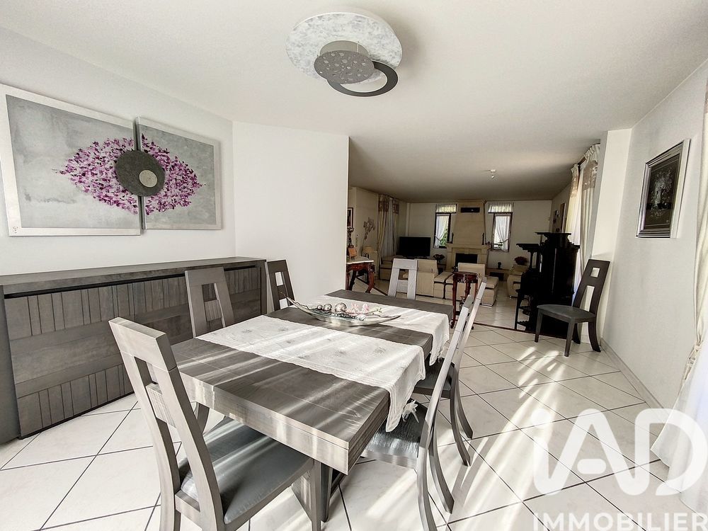 � vendre  Villa Saint-Denis (93200)