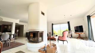  Villa � vendre 6 pi�ces 240 m�