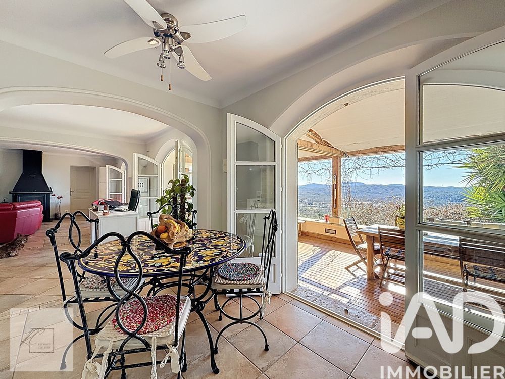 � vendre  Maison Montauroux (83440)