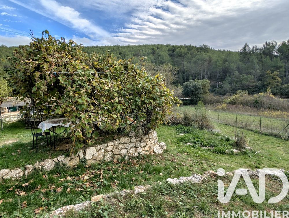 � vendre  Maison Saint-Zacharie (83640)