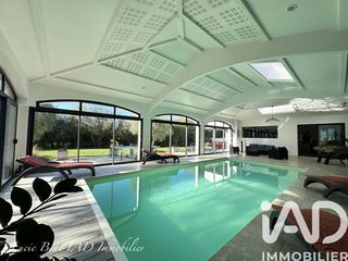  Villa � vendre 10 pi�ces 270 m�