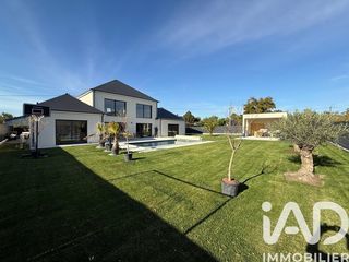  Villa � vendre 8 pi�ces 205 m�