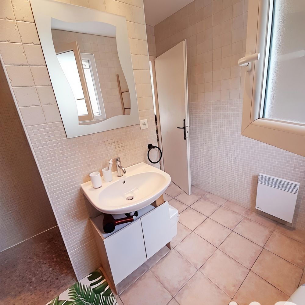 � vendre  Maison Aigues-Mortes (30220)