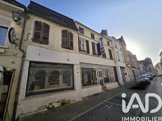  Immeuble � vendre 331 m�