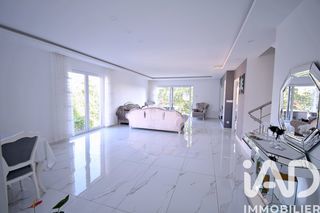  Maison � vendre 8 pi�ces 211 m�