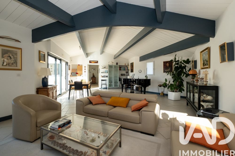 � vendre  Maison Sainte-Marie-de-R� (17740)